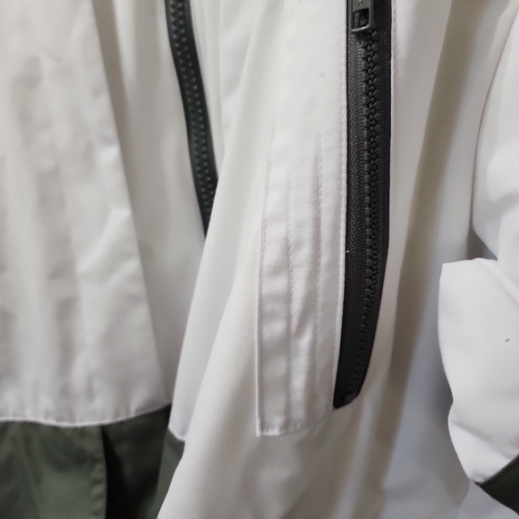 Mulberry St Women's  XL white green block hooded. Vtg. Anchor buttons. - Picture 3 of 12